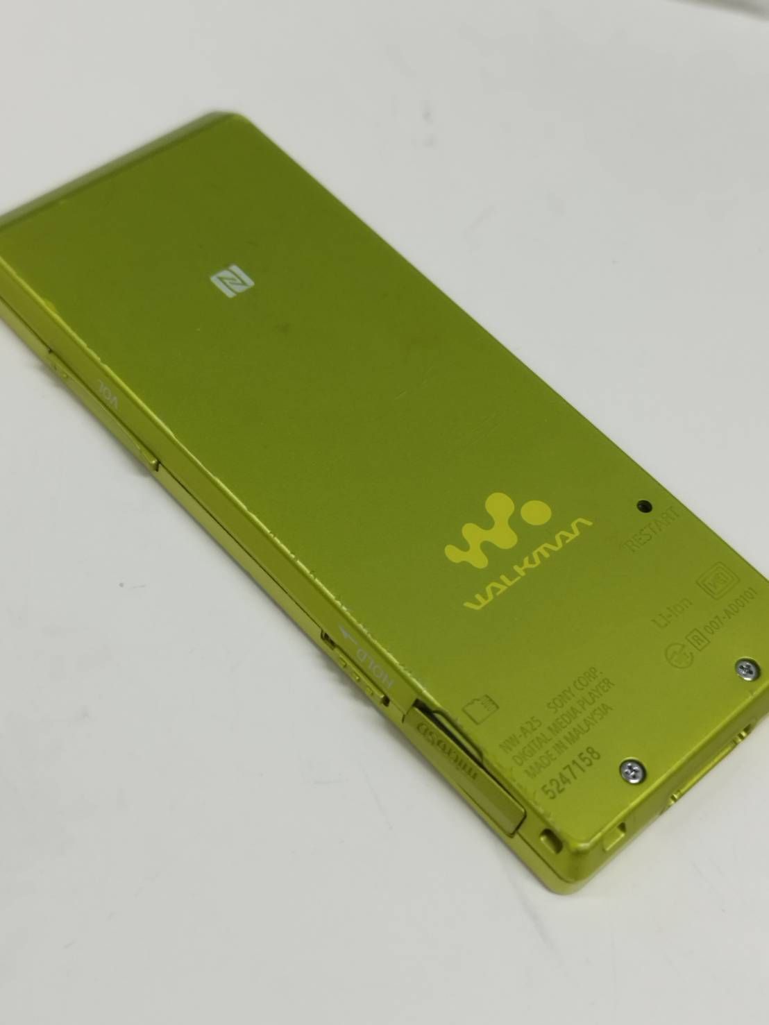 SONY ウォークマン NW-A25/16GB/ライムイエロー/メモリーカードつき SONY ウォークマン NW-A25/16GB/ライムイエロー/メモリーカードつき