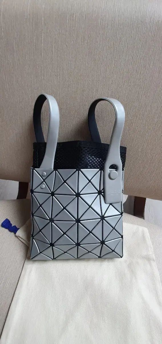 BAO BAO ISSEY MIYAKE バオバオイッセイミヤケ ルーセント トートバッグ シルバー スモール 正規品
