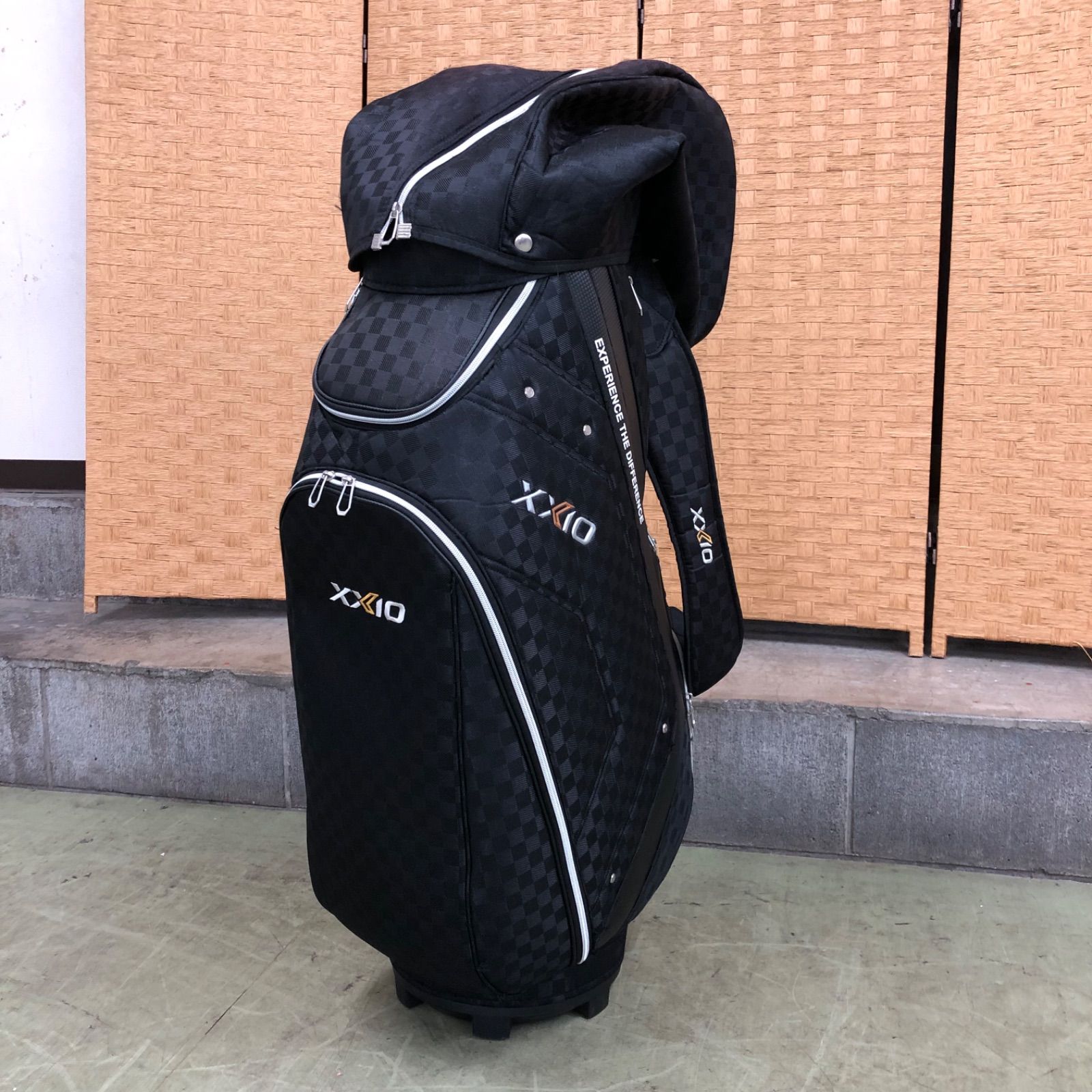 ▲【値下げ交渉可能】DUNLOP ダンロップ ゴルフバッグ XXIO ゼクシオ キャディバッグ ブラック