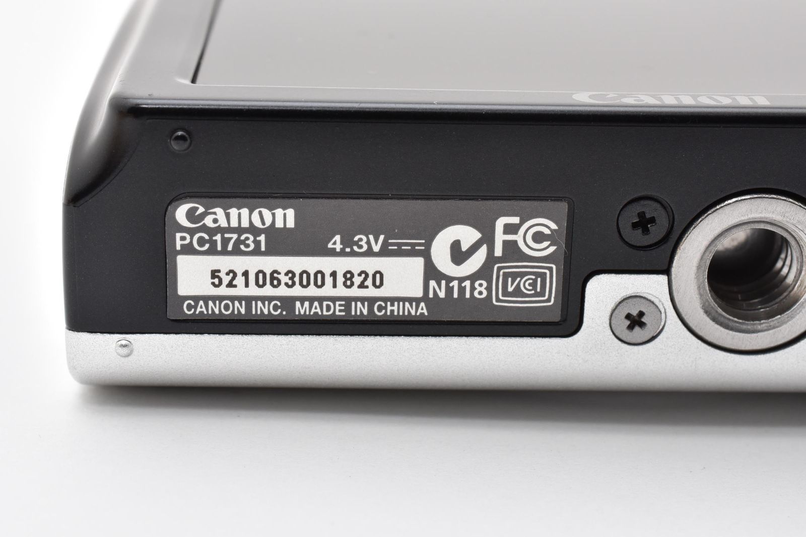 □ ほぼ新品 □ キヤノン Canon PowerShot A2400 IS シルバー PC1731