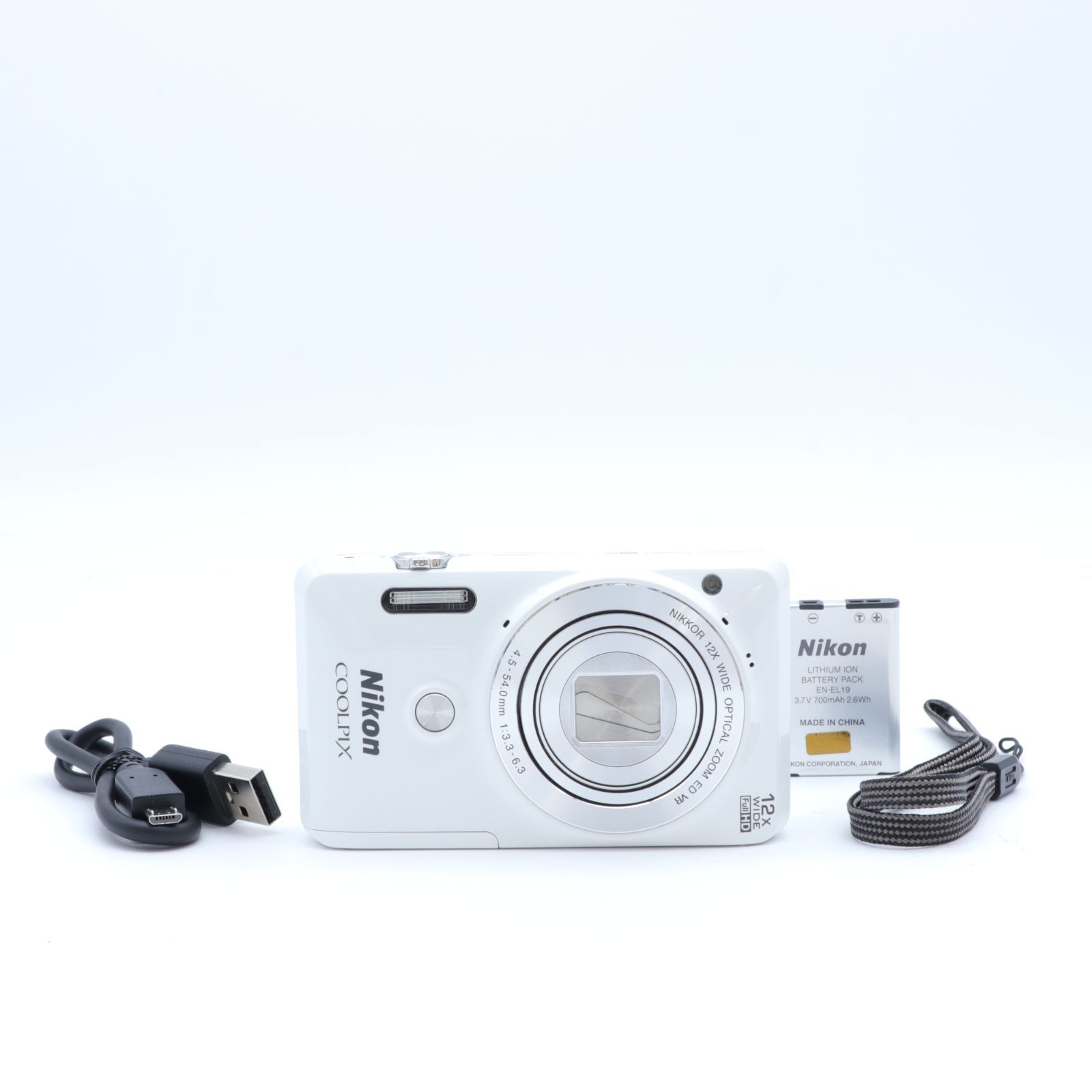 【送料無料】【美品】COOLPIX S6900