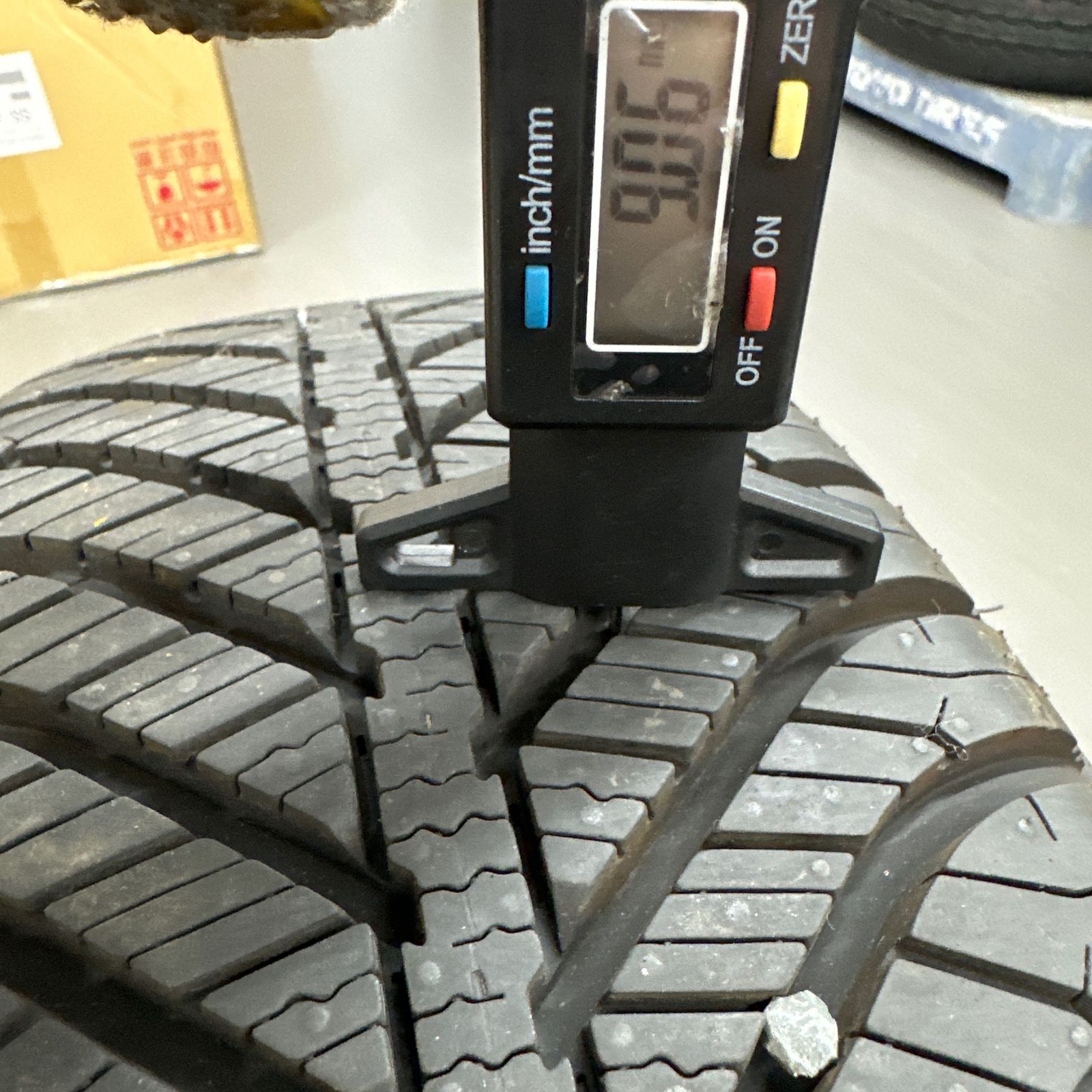 175/60R16 GOODYEAR Vector 4Seasons 2本セット 2025年製造 中古品