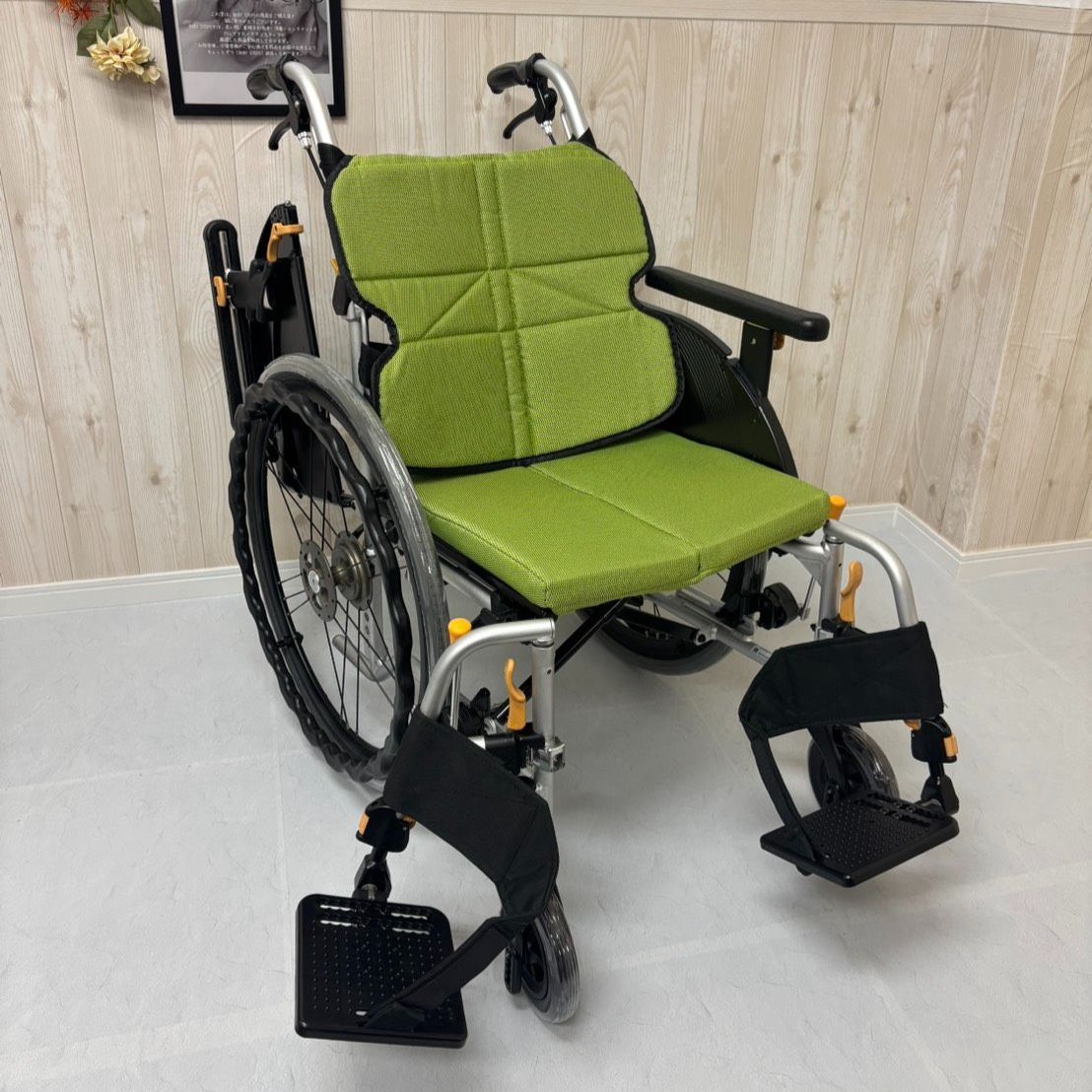 消毒済 中古 車椅子】すぐ使える車椅子 美品 NEXT-51B 松永製作所