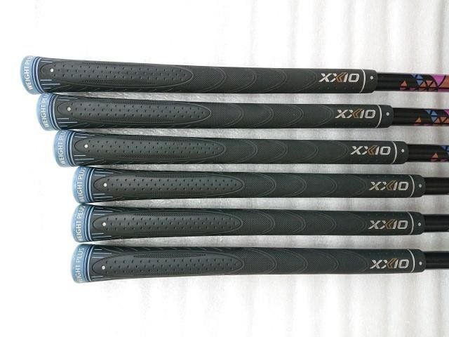 レディース ☆ 2020 ゼクシオ11 6本セット ボルドー #7-PW、AW、SW