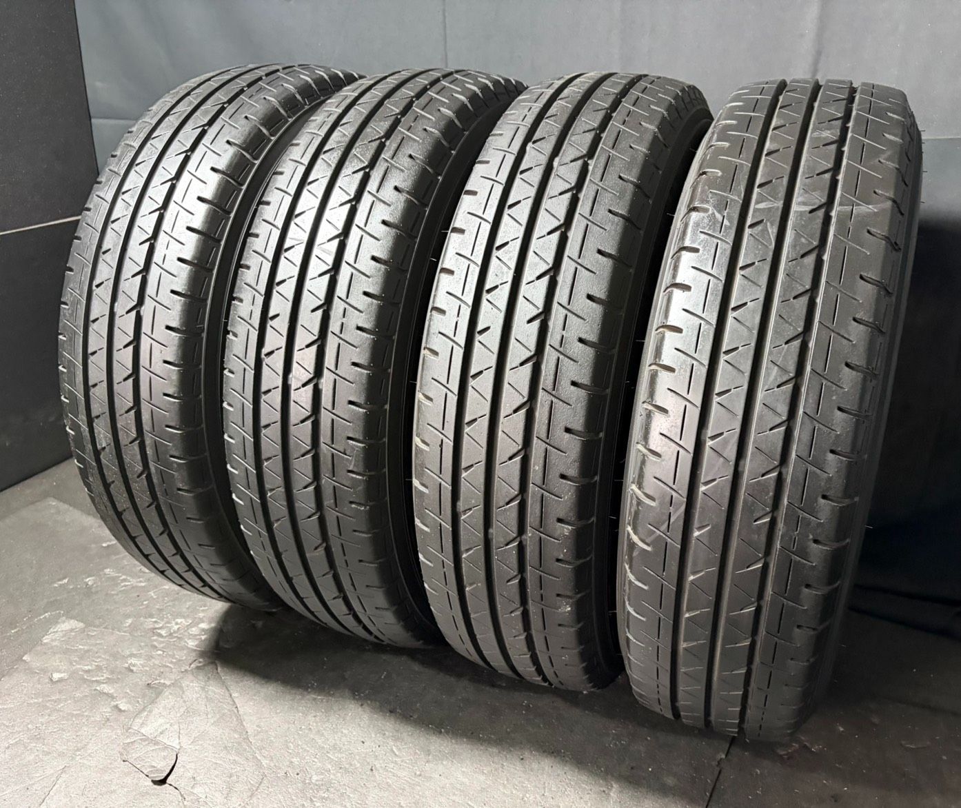 2024年製 約6.7～7.1mm ヨコハマ　YOKOHAMA ブルーアース　BluEarth Van RY55 195/80R15 107/105N LT 4本 h_2181