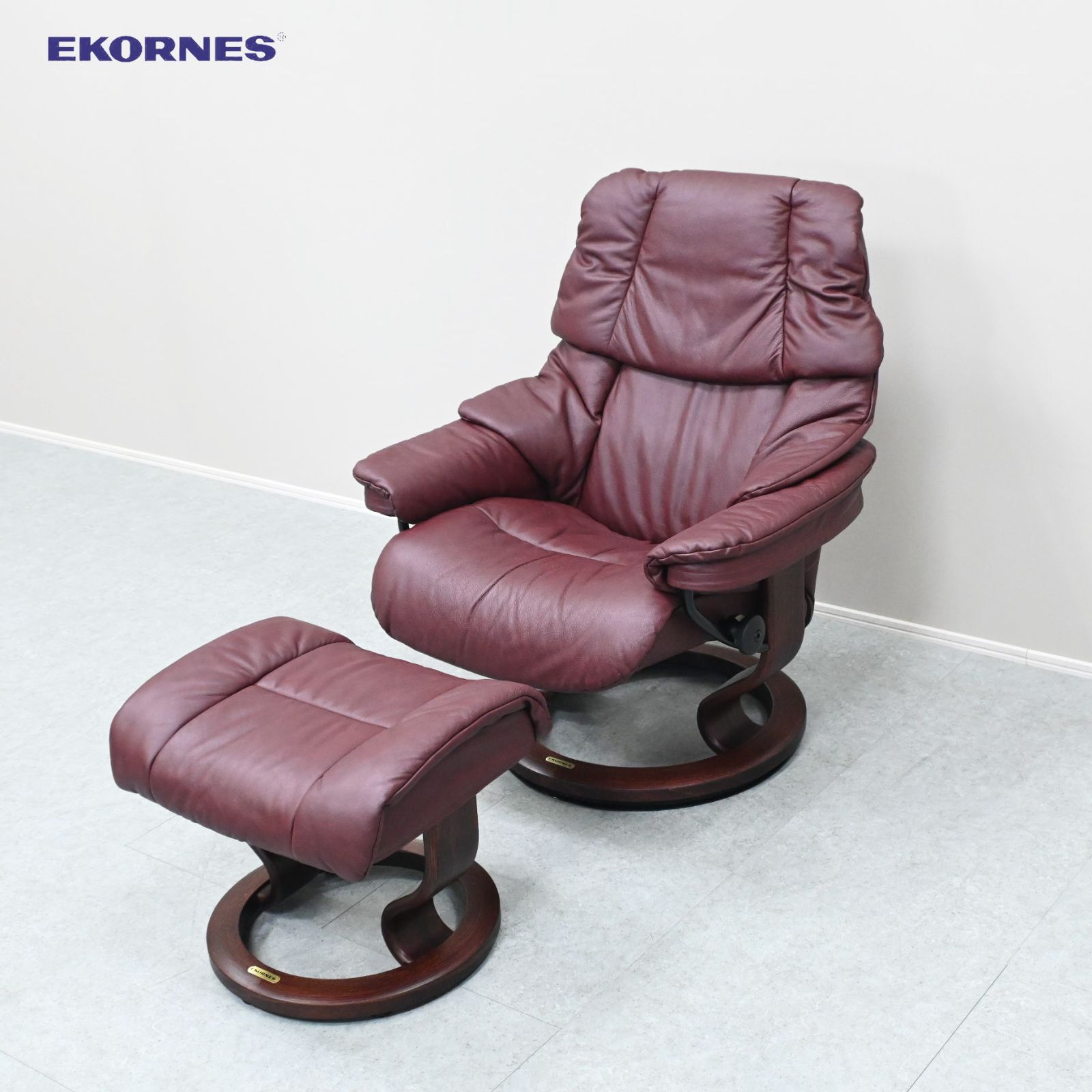☆展示極美品☆EKORNES エコーネス リクライニングチェア Stressless Reno (M) クラシック オットマン付 総革 47万