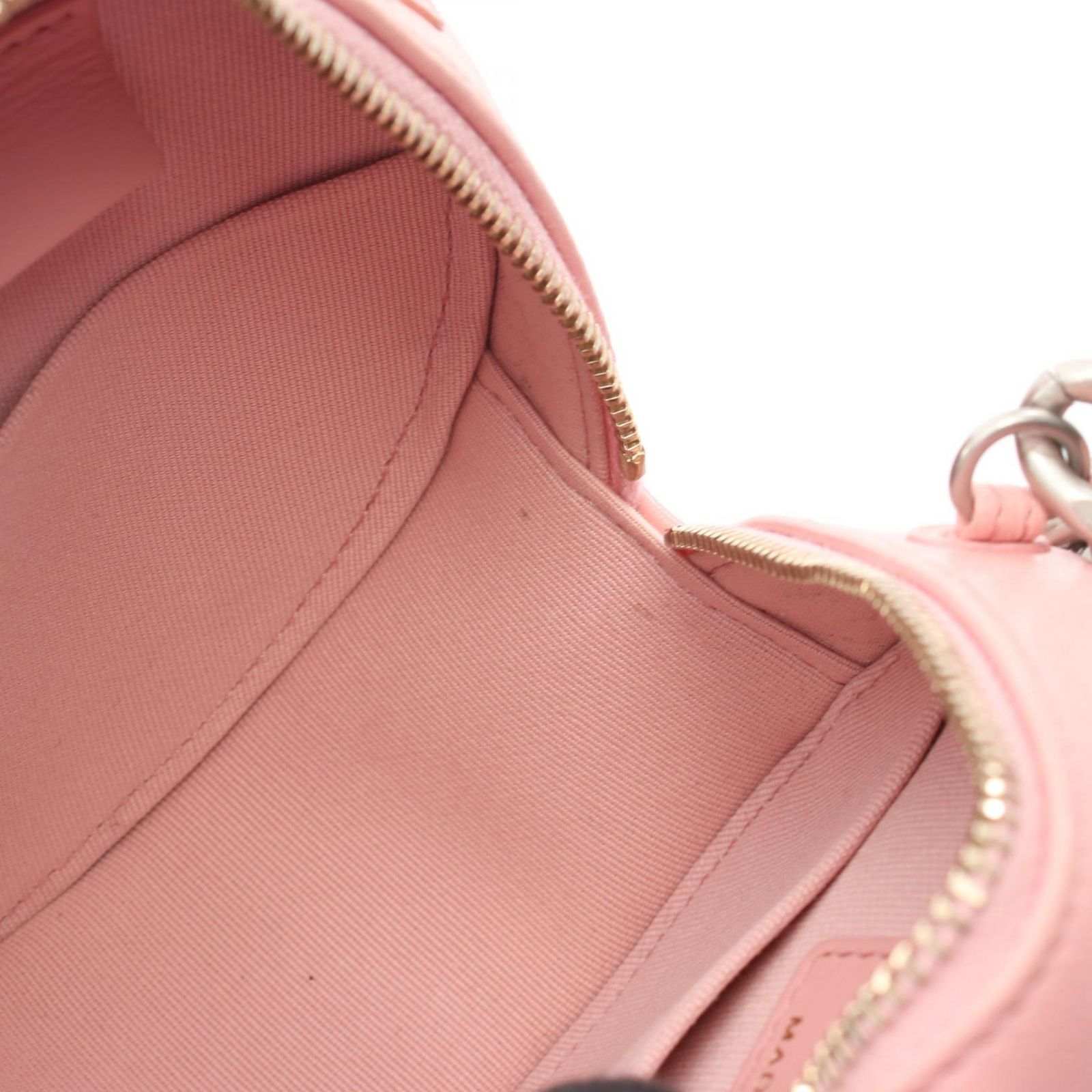 CHANEL シャネル シャネル19 マトラッセ ラウンド ミニ 2WAY 