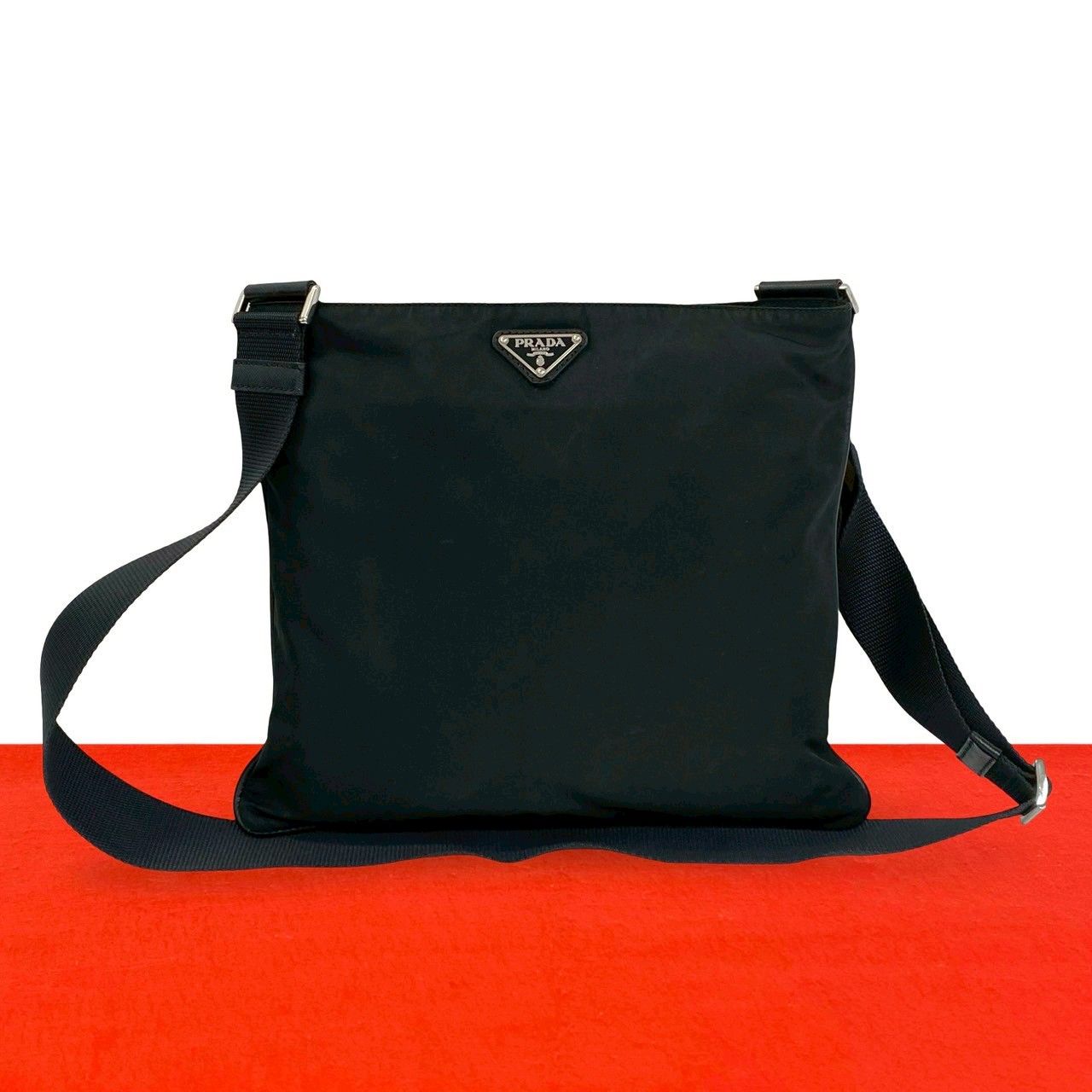 極 美品 PRADA プラダ 三角ロゴ プレート 金具 ナイロン テスート レザー ショルダーバッグ サコッシュ ポシェット ブラック 黒 89774