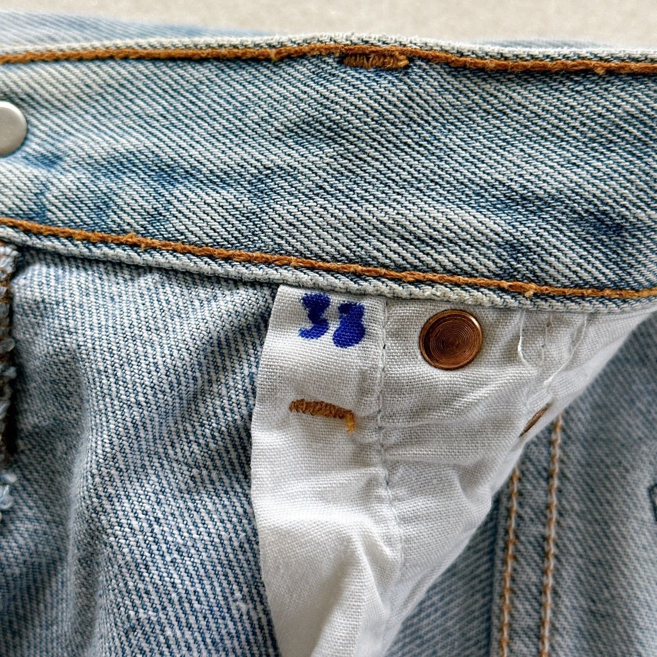 【90s】Levi's 501 USA製 W32L34 赤文字 ヴィンテージ 1993年製 Levi's 501 USA製 赤文字 金脇割り W30 90s - メルカリ