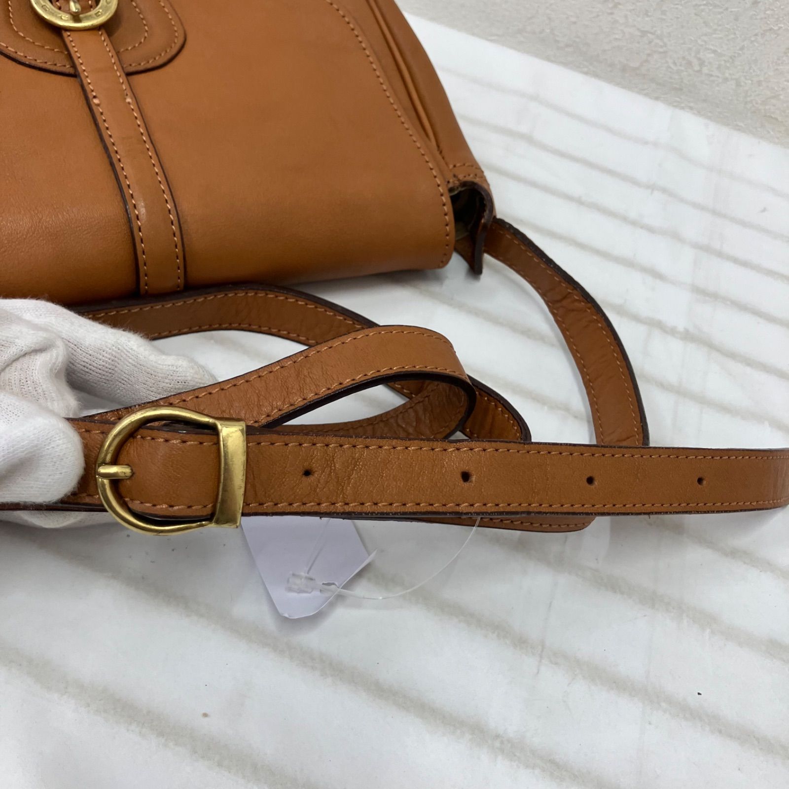 2678 Dakota ダコタ ショルダーバッグ キャメル 茶系 フラップ レザー 