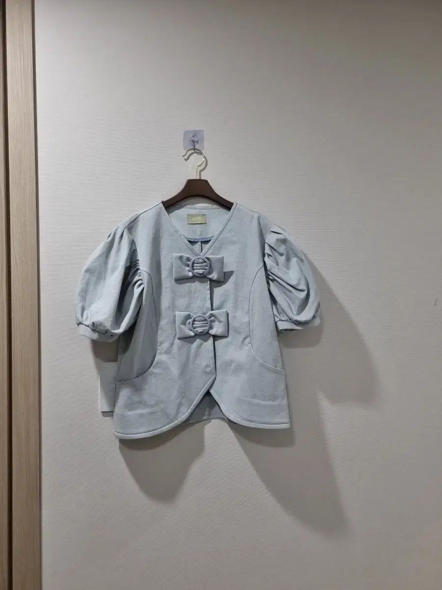 シヌーン パフ 袖 リー リボン デニム ジャケット
