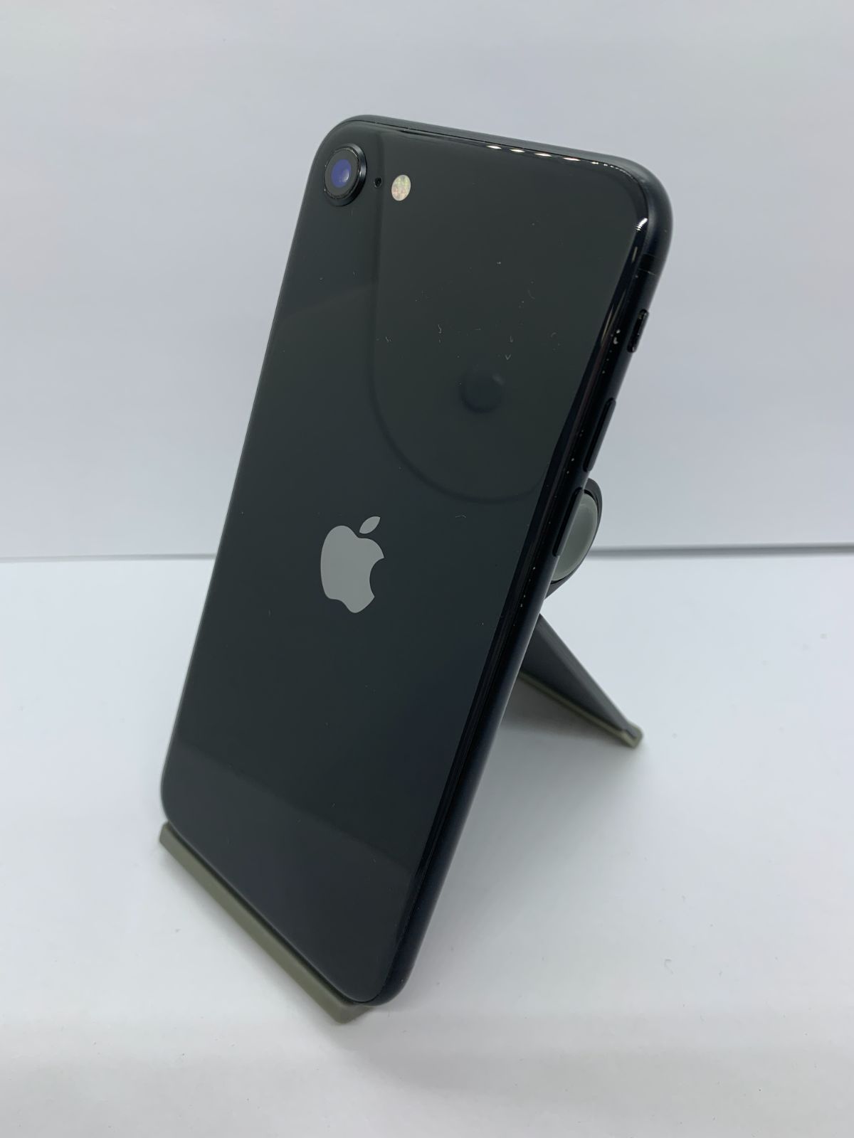 中古・画面キズ有・フレームキズ有】iPhone SE 2020 64GB ブラック SIM
