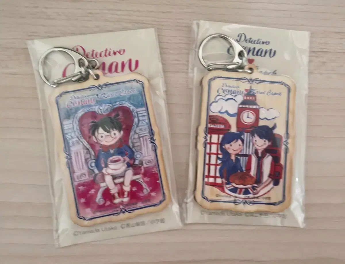 名探偵コナン &カレルチャペック コラボ ウッド キーホルダー