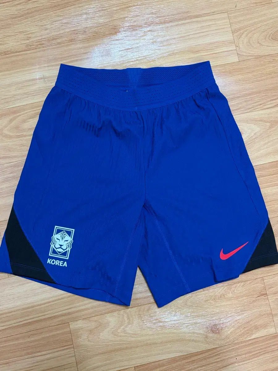 NIKE 韓国 サッカー トレーナー ハーフパンツ ブルー