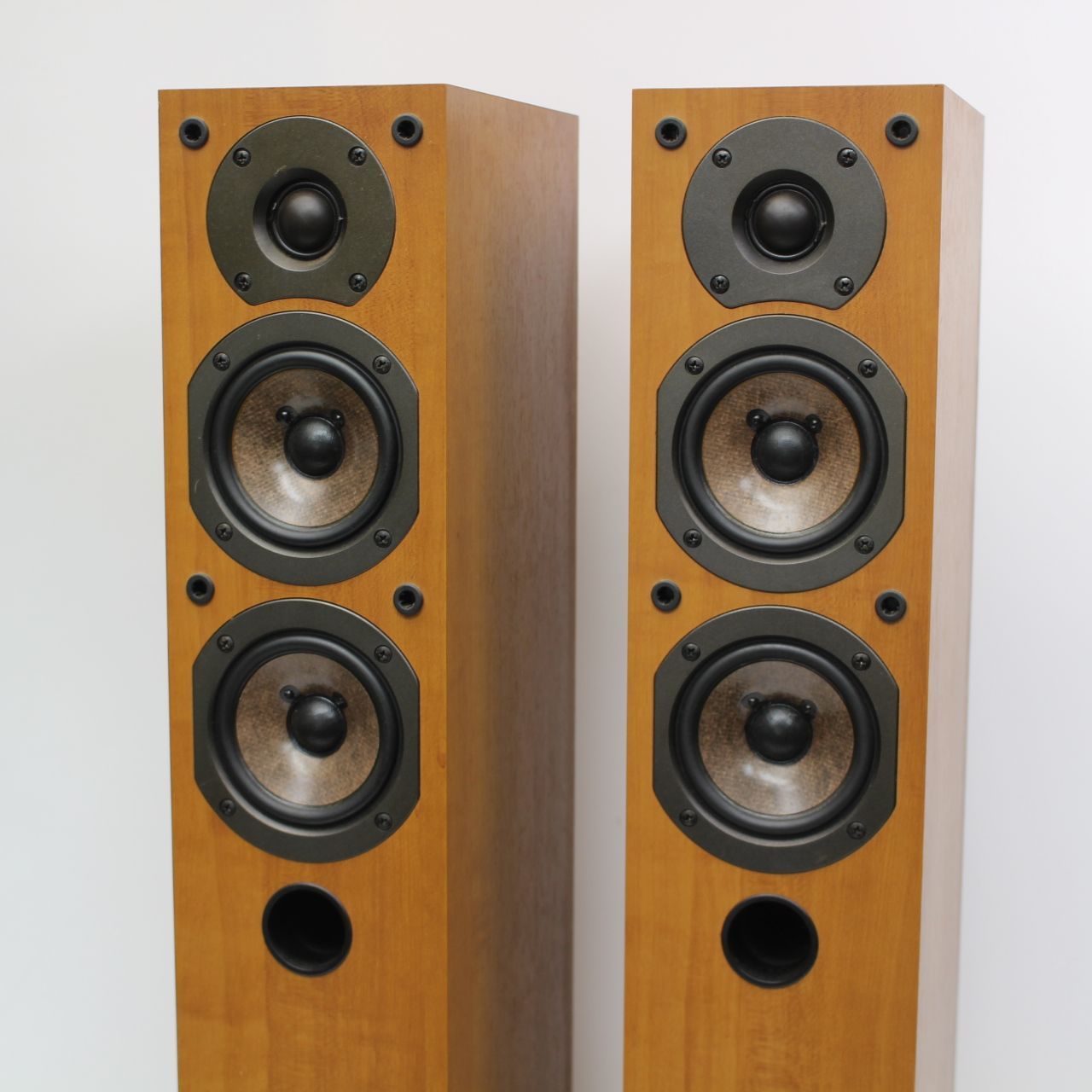 561)ONKYO オンキヨー スピーカー D-105F 2本セット - メルカリ