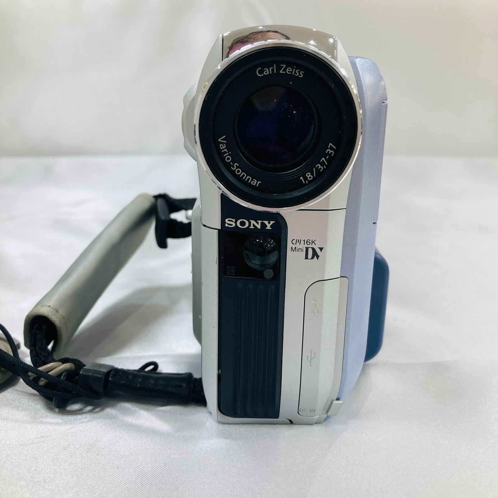 A【通電確認済】SONY ソニー デジタルビデオカメラ レコーダー DCR