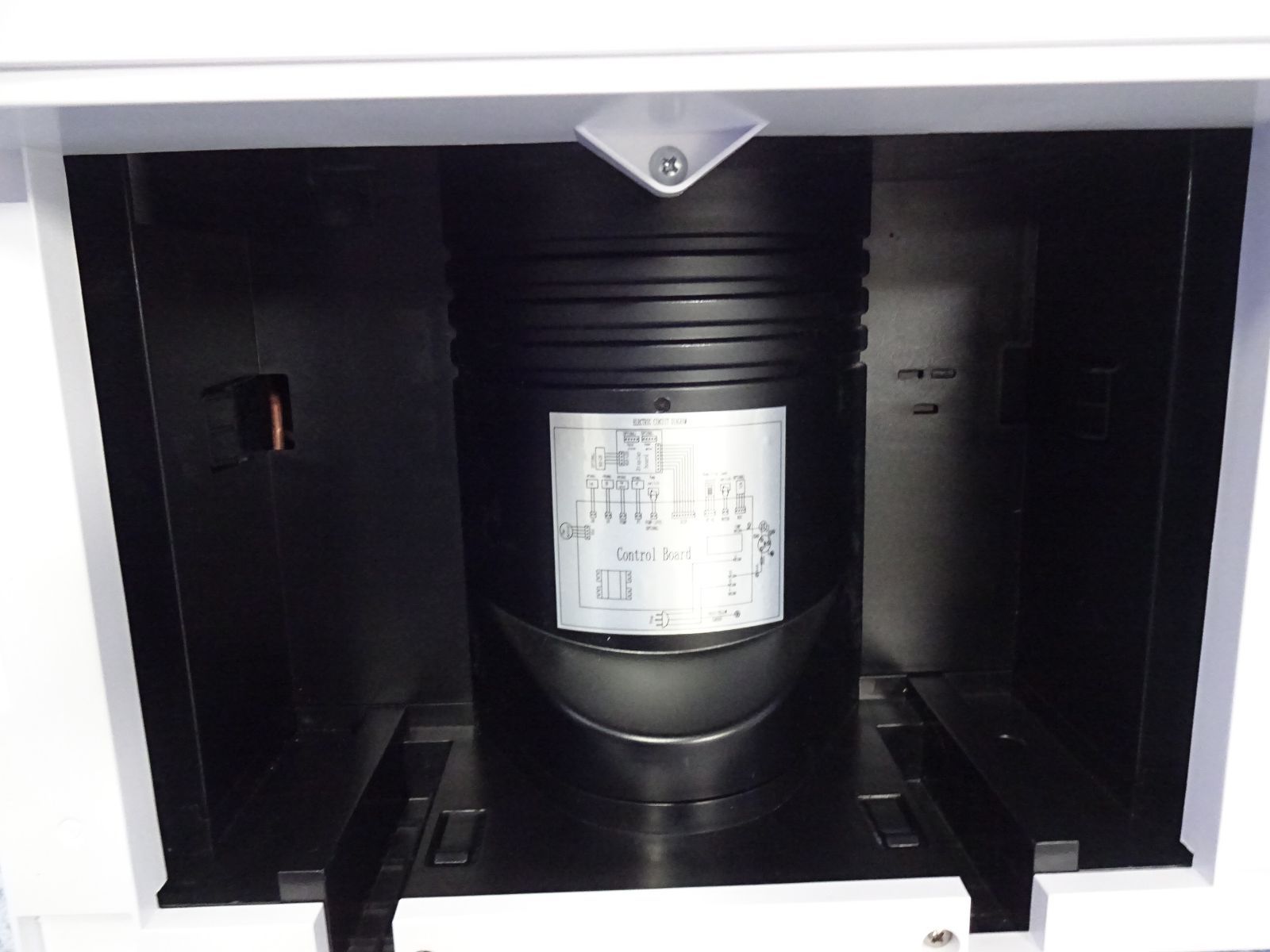 Z587☆QL13 タンスのゲン除湿機 最大35L動作品 送料無料 保証付☆2605 Z587☆QL13 タンスのゲン除湿機 最大35L動作品 送料無料 保証付☆2605