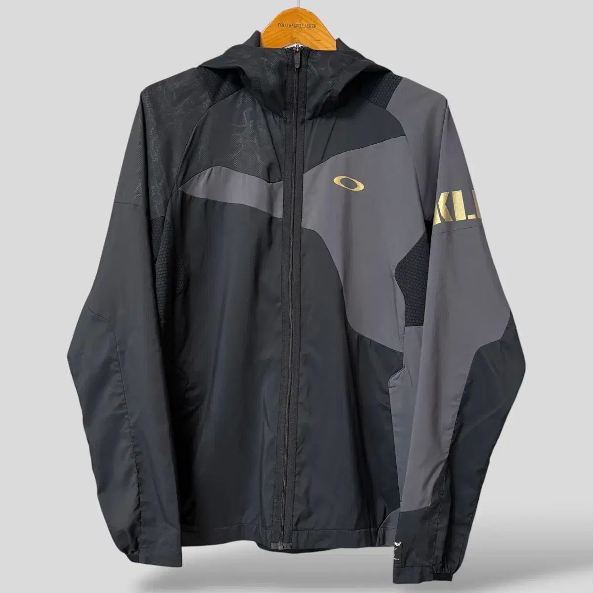 (L)Oakley オークリー ウィンドブレーカー