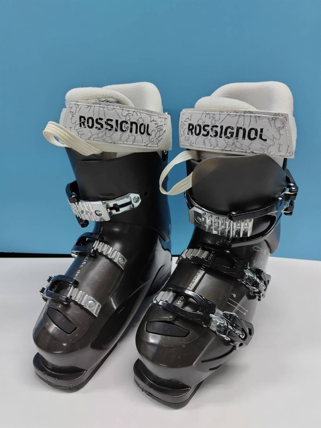 ROSSIGNOL KELIA 50 スキーブーツ/24-24.5cm/288mm - メルカリ