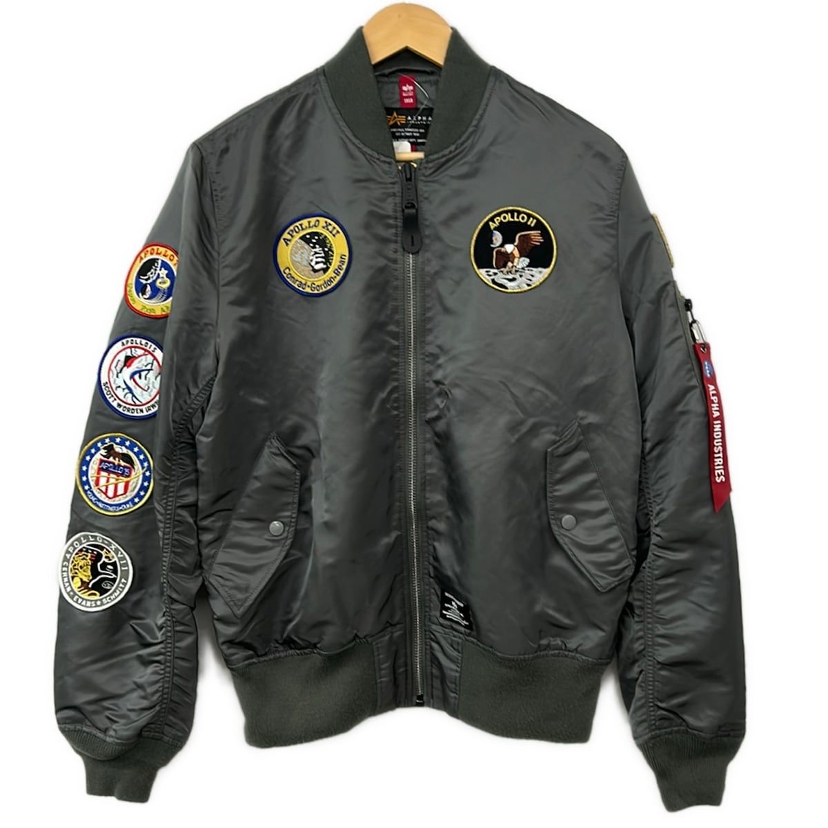 ALPHA INDUSTRIES(アルファ) ブルゾン サイズL メンズ美品 - グレー 長袖/APOLLO/ジップアップ/春/秋