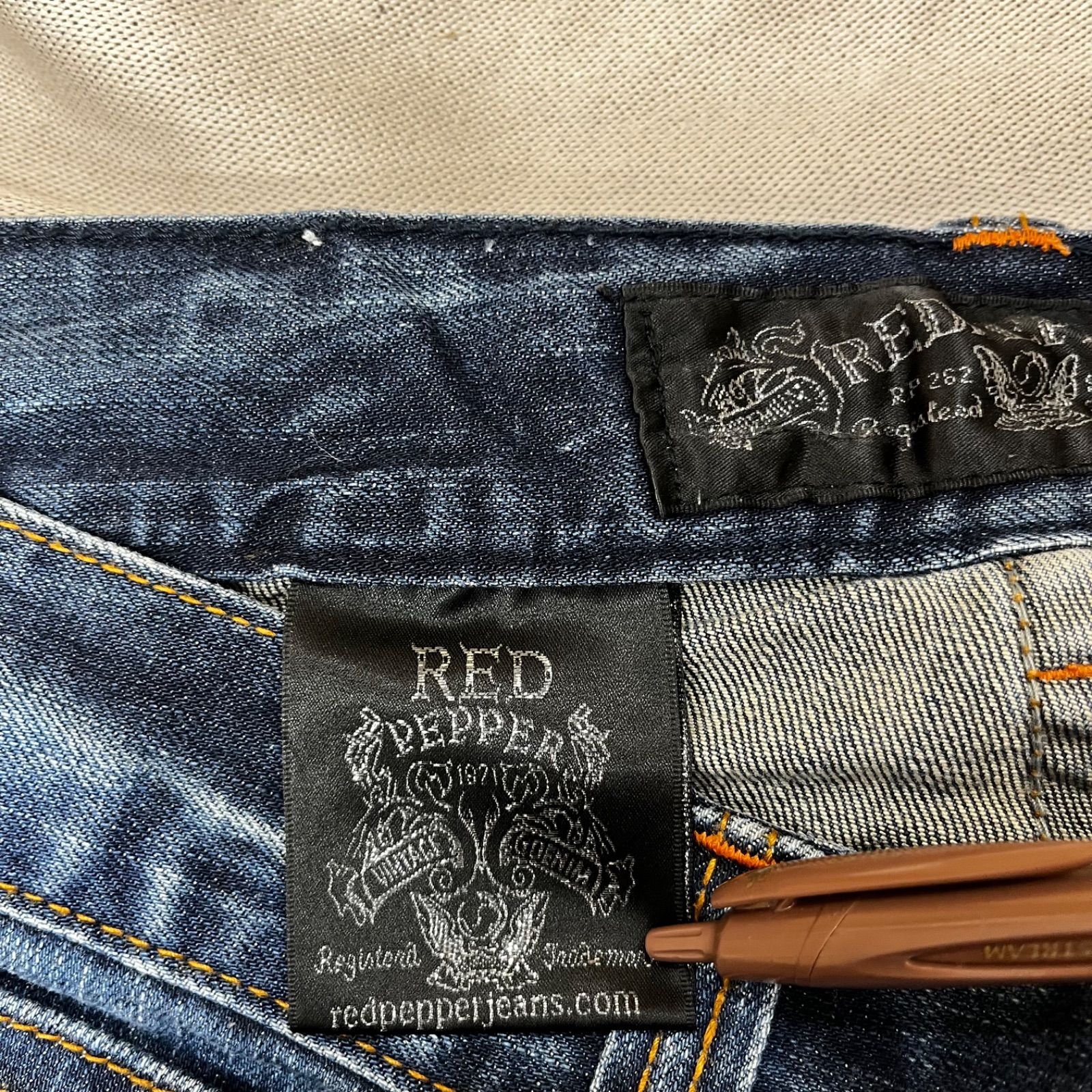 RED PEPPER レッドペッパー 刺繍デニムパンツ ストレートパンツ 