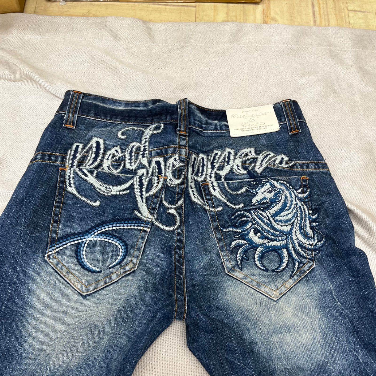 RED PEPPER レッドペッパー 刺繍デニムパンツ ストレートパンツ 
