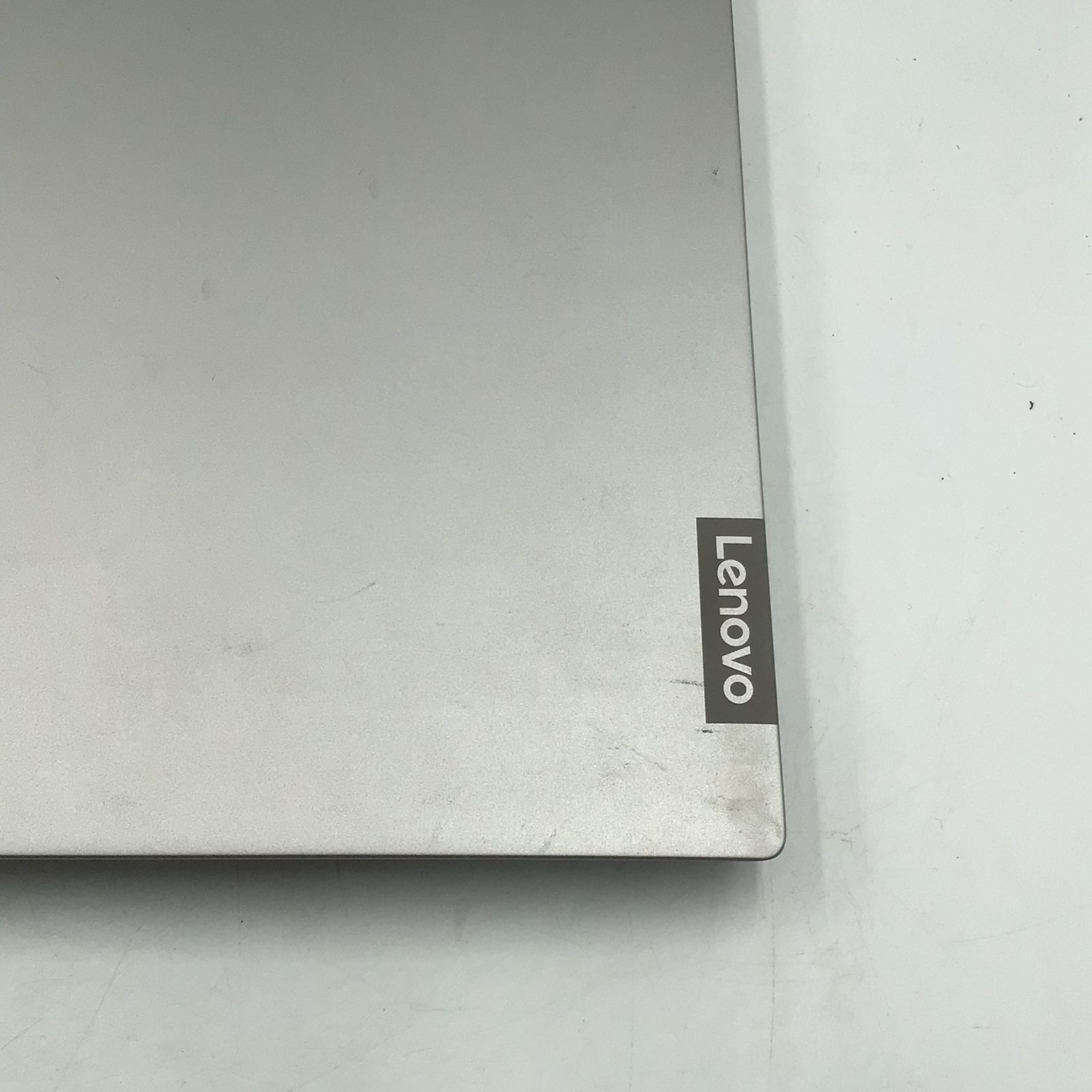 0520-04 薄型スタイリッシュ★LenovoノートPC★最新Win11/高速SSD/第8世代Core i3/Webカメラ/純正AC付★即購入OK