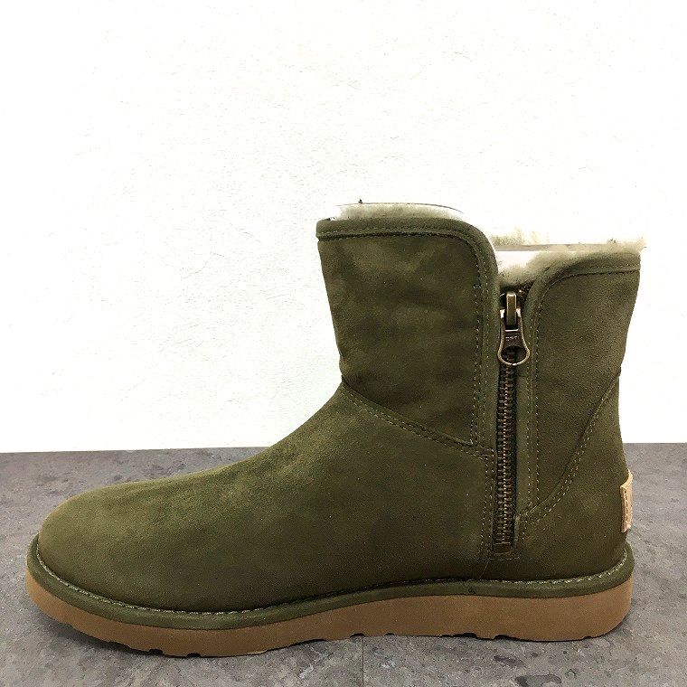 送料込み！ 未使用品 UGG ムートンブーツ モスグリーン 24cm 箱付き 