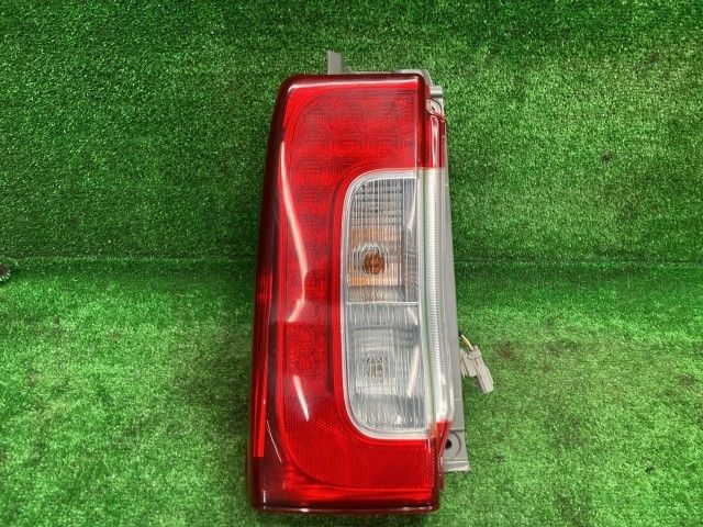 タント LA610S 左テールランプ・テールライト Xターボ SA2 コイト 220-51391 81561-B2350 B79