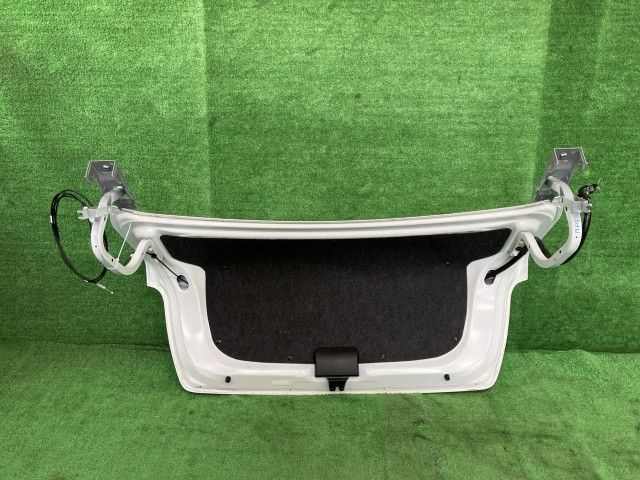 カローラアクシオ NZE164 トランクリッド・トランクパネル 1.5X 4WD 