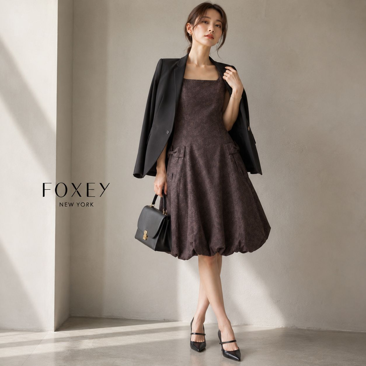 美品】FOXEYノースリーブワンピース 38「S〜M（7〜細め9号）相当