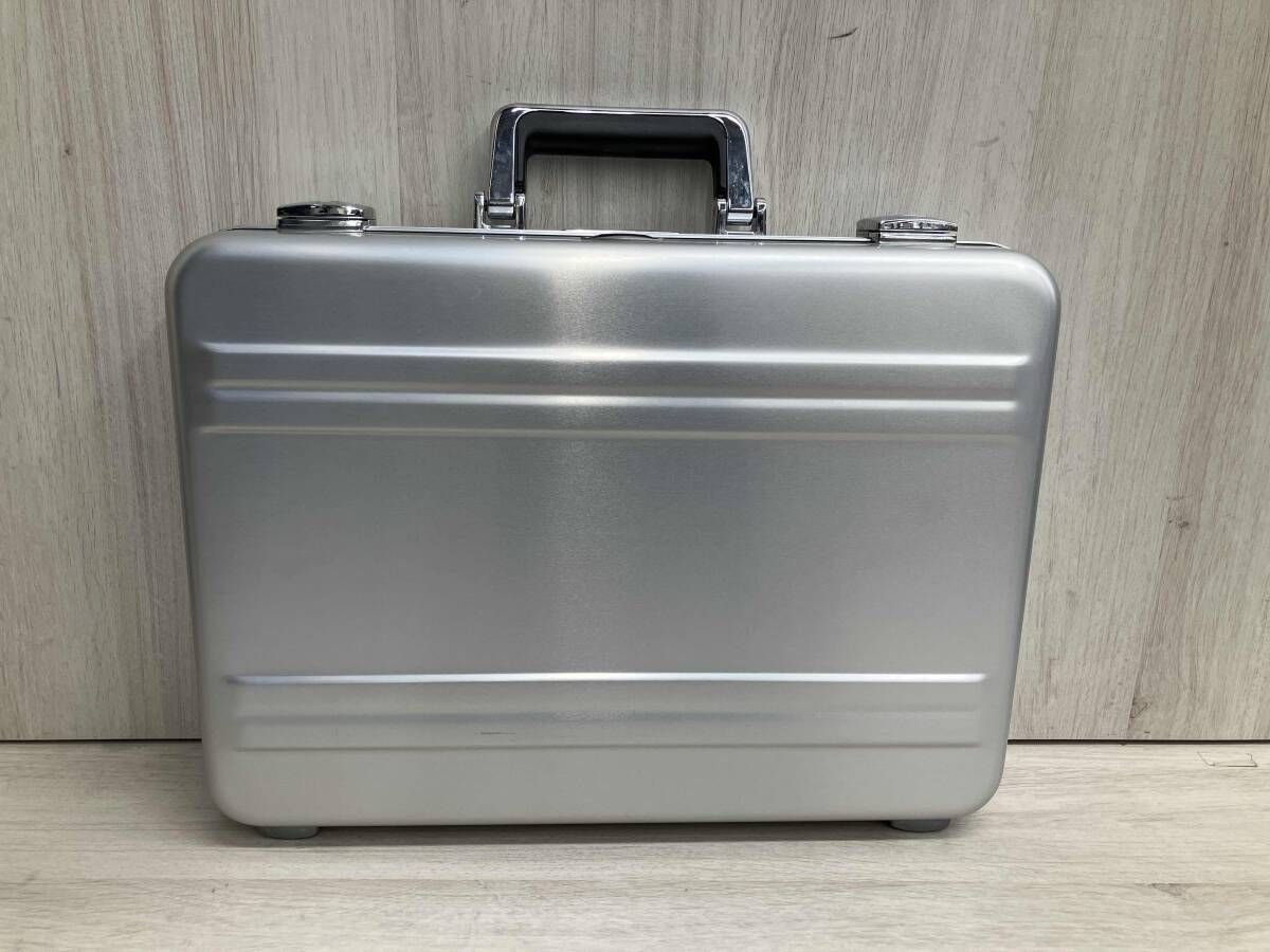 OZERO HALLIBURTON ゼロハリバートン アタッシェケース ビジネス シルバー