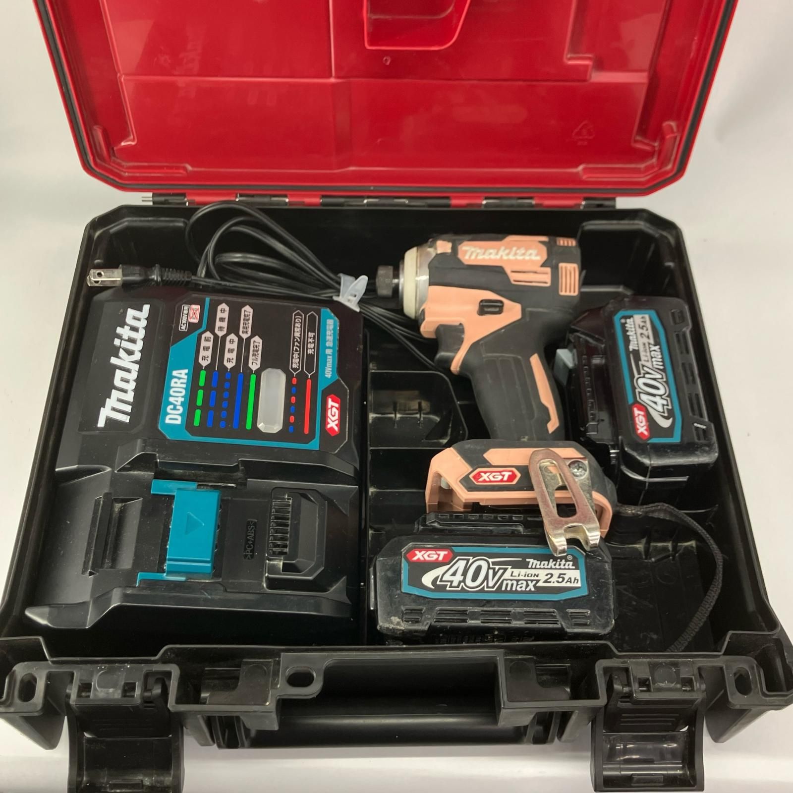 MAKITA マキタ 工具 締め付け工具 インパクトドライバ TD001GDXFC ピンク 充電器・充電池2個・ケース付