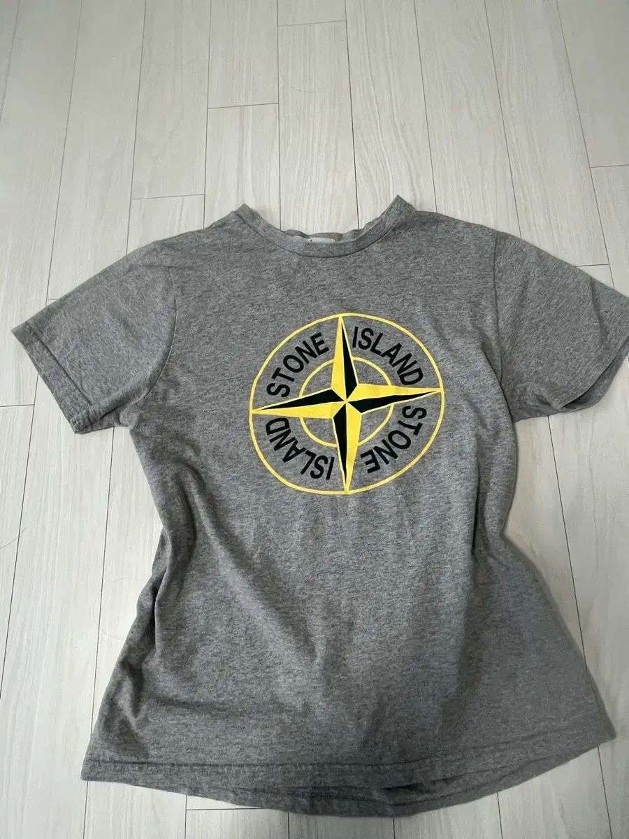 STONE ISLAND ストーンアイランド 半袖