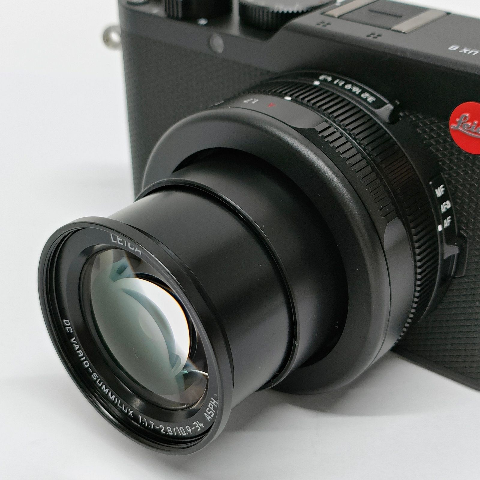 Leica D-LUX 8 DC VARIO-SUMMILUX 1:1.7-2.8/10.9-34 ASPH. TYPE NO