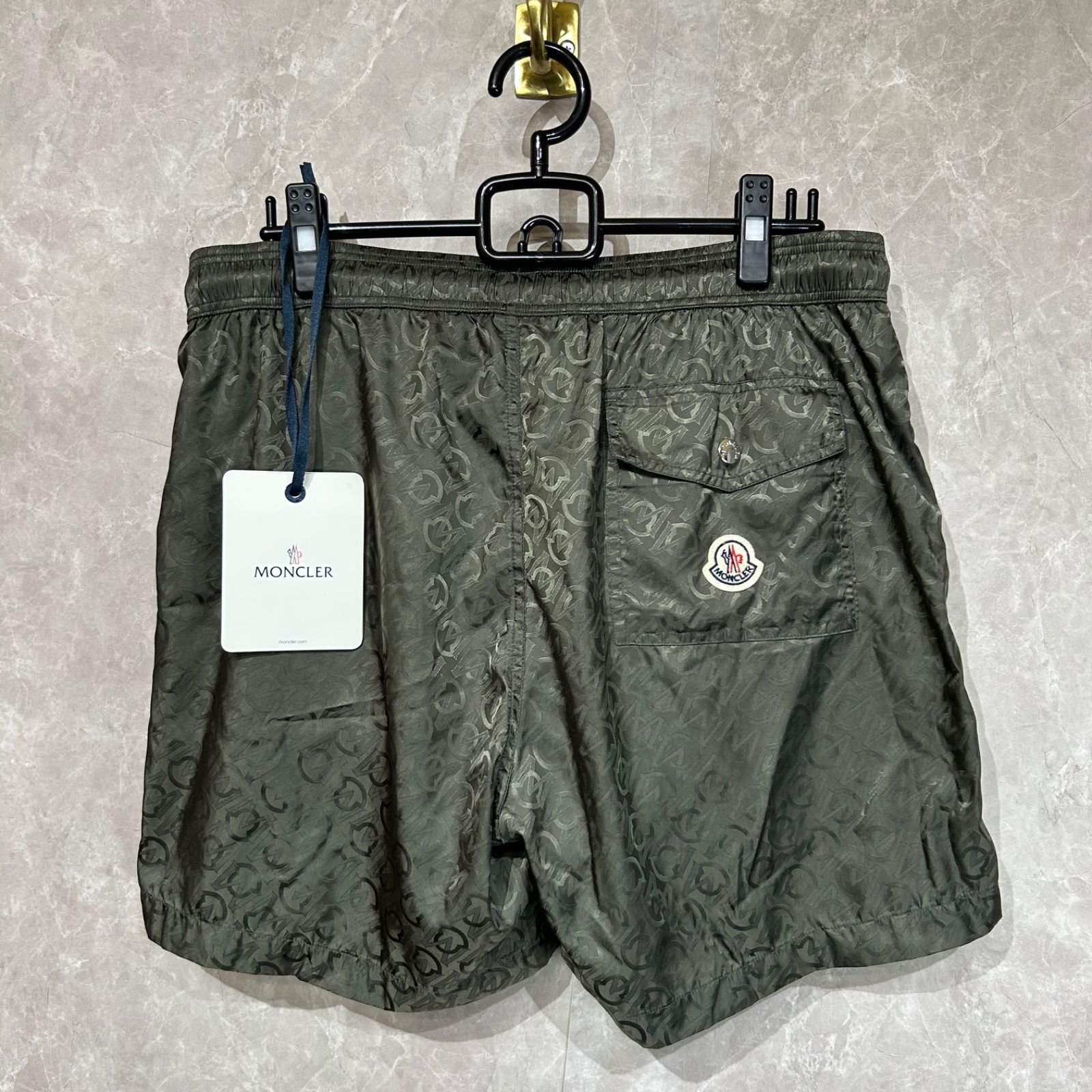 【新品未使用】MONCLER モンクレール ショートパンツ ハーフパンツモノグラムカーキXL