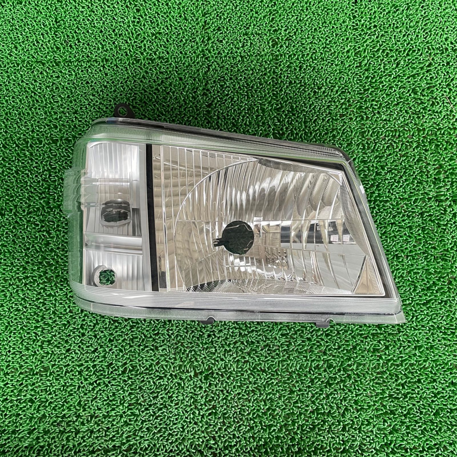 S500P ハイゼット 右ヘッドライト STANLEY W6847 No.10252