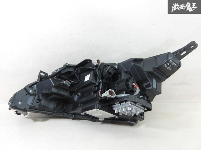 ノート E13 右側　ヘッドライト　ICHIKOH 1993 (69) 実働外し】 NISSAN 日産 純正 E13 ノート 前期 LED ヘッドライト