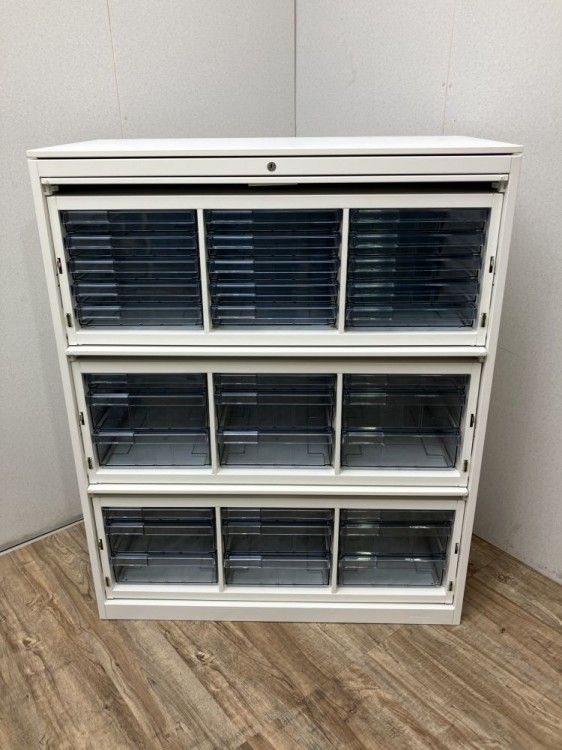 【中古品】オカムラ レクトラインシリーズ 天板付ケンドン扉A4クリアケース書庫 ホワイト