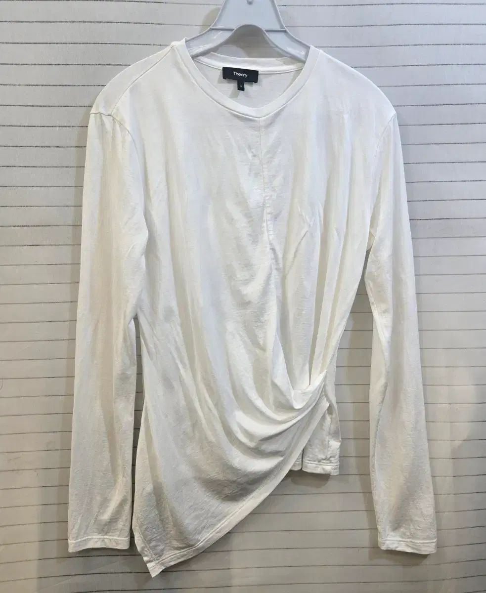 Theory 白 ロング スリーブ Tシャツ