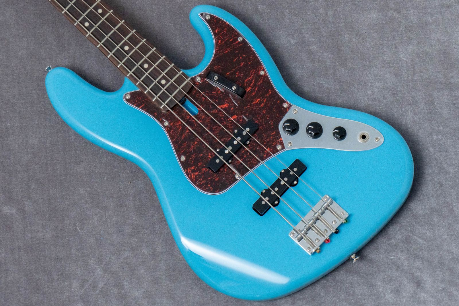 【new】woofy basses / Classic Series JB 4 SB 4.39kg #2406J109【GIB兵庫】【PLEK調整済】エレキベース
