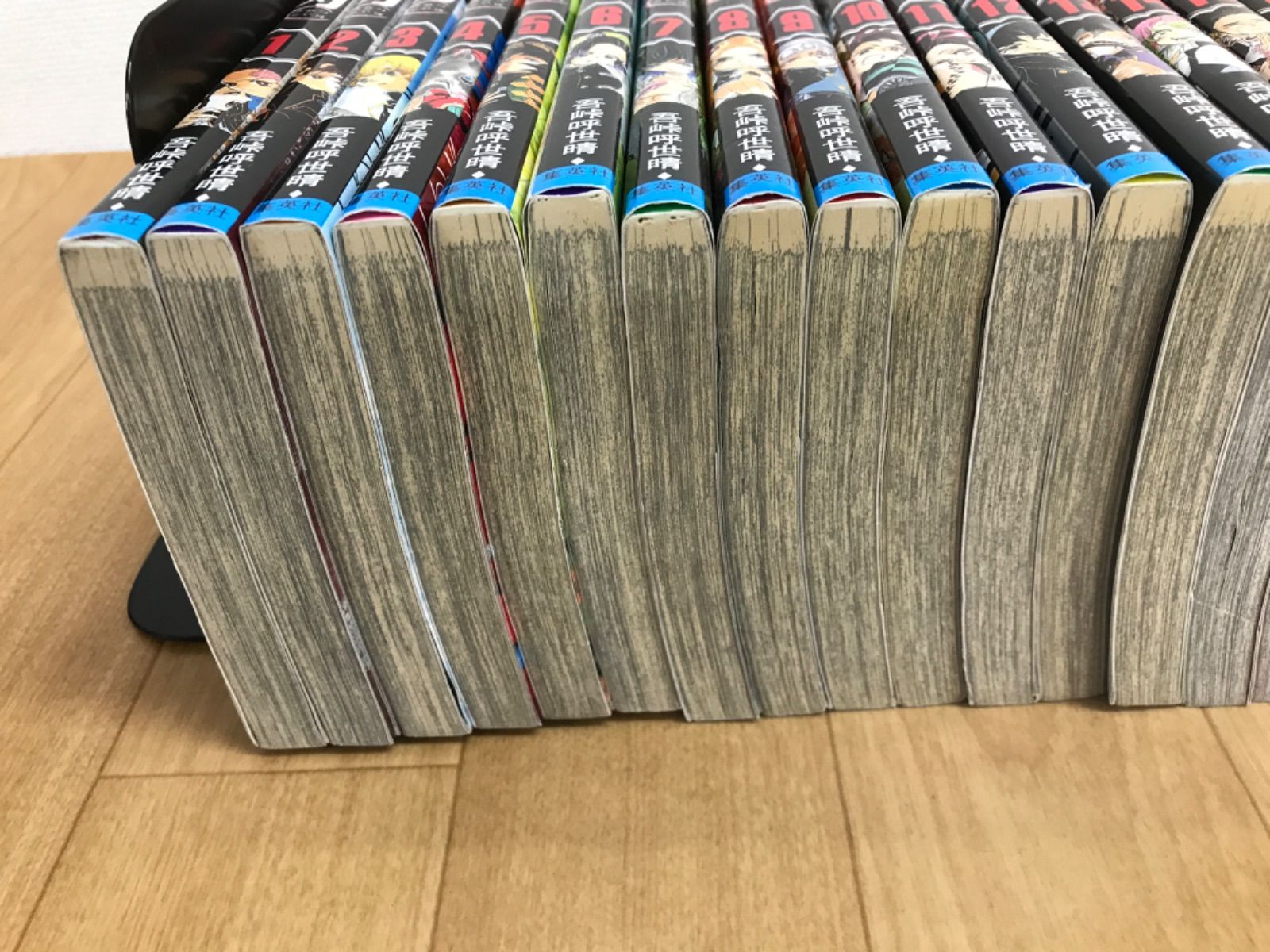 ☆④ 鬼滅の刃 1～23巻 全巻＋関連本4冊 全巻コミックセット 《BV21I