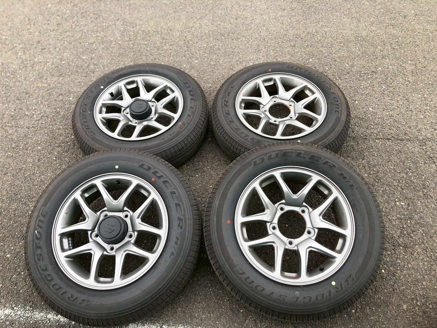 新車外し | 2024年式 ジムニー JB64 純正 16インチホイールとタイヤ4本SET | 16×5.5J +22 139.7 5H・175/80R16 YHJIM-432