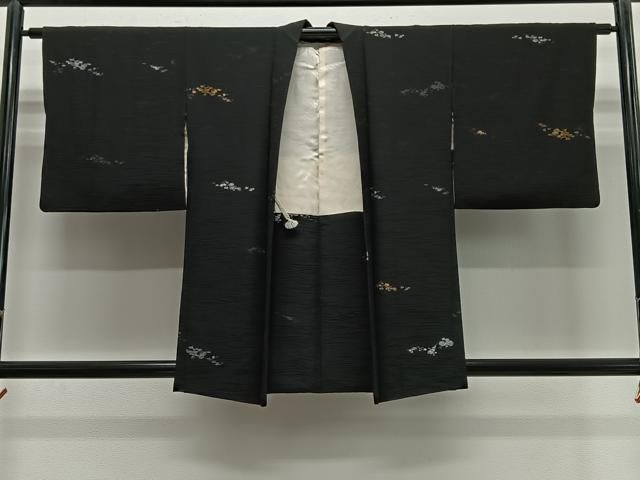 平和屋着物＃羽織　寿光織　霞文　黒地　金銀糸　正絹　逸品　CABE5169ua