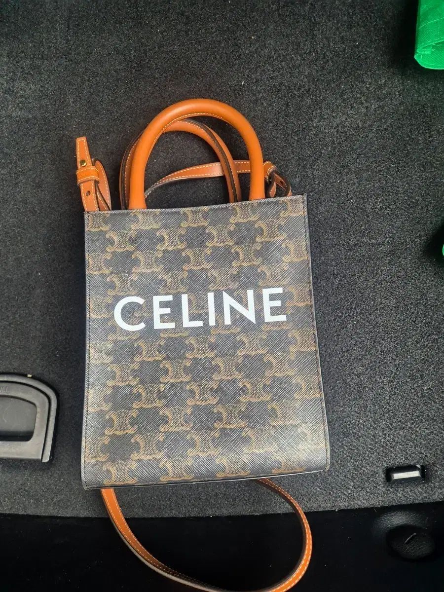 Celine セリーヌ カバス ミニ タン (単品＋取引可能)(使用感なし)