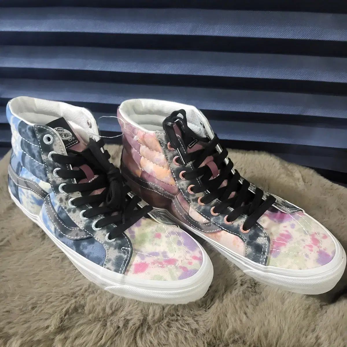 新品 VANS バンズ スケート ハイ マルチ タイダイ 250