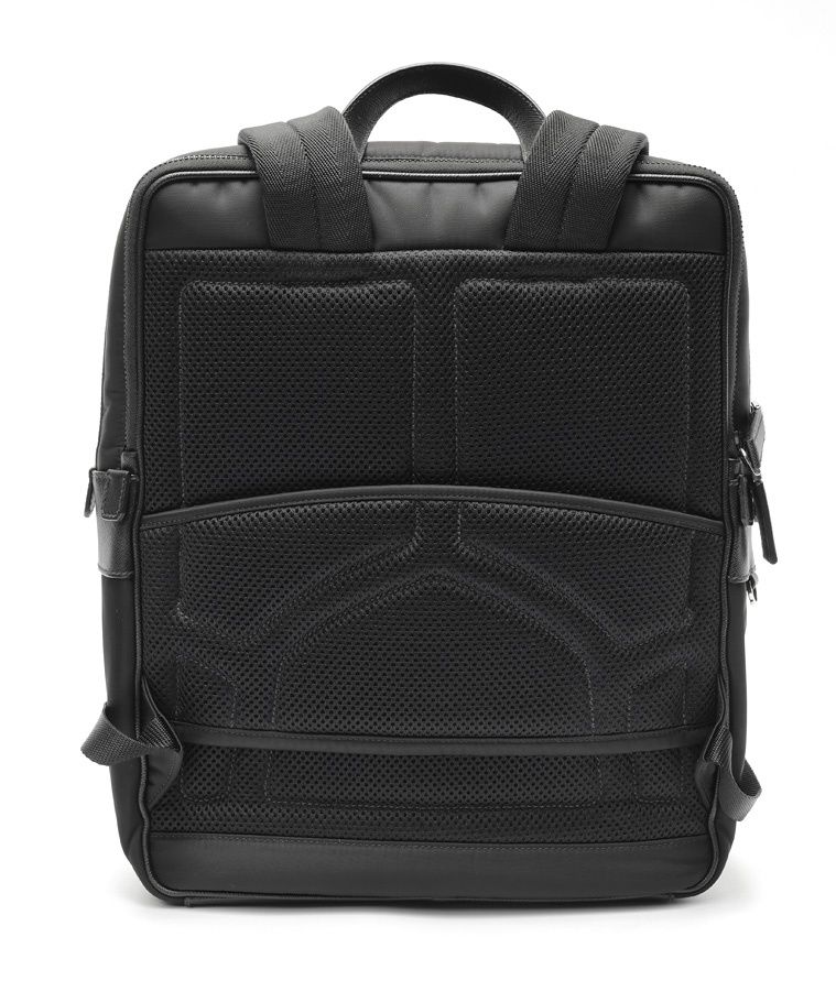 美品✨近年　PRADAプラダ　バックパック　サフィアーノ　ナイロン　ブラック プラダ / PRADA Re-Nylon x サフィアーノレザー バックパック