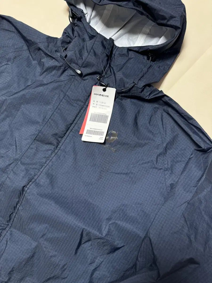 (タグ新品出品価格18) ブラックヤク 完全防水 ランディング/登山 レインコート100