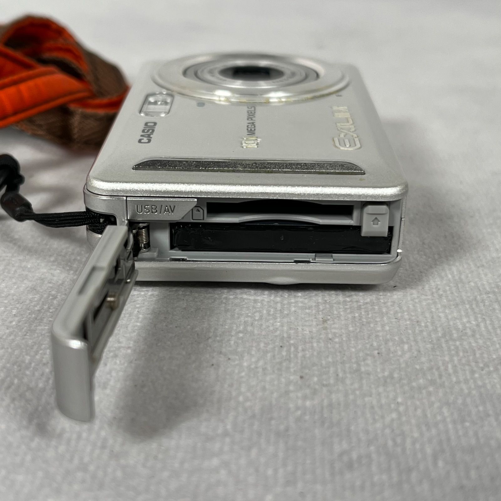 カシオ コンパクトデジタルカメラ EX-Z29 シルバー 2台 当時物 ② 管