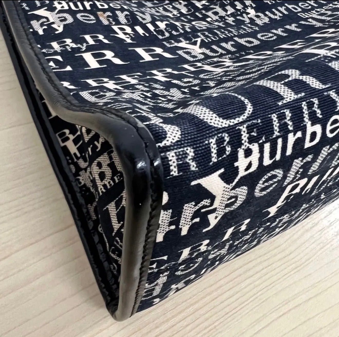 BURBERRY バーバリー ロゴ総柄 トートバッグ ブラック - メルカリ